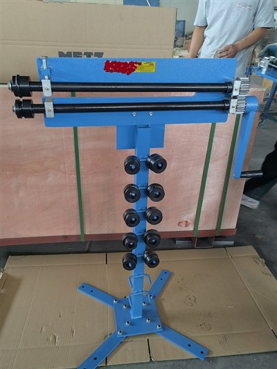 Manual metal crimping